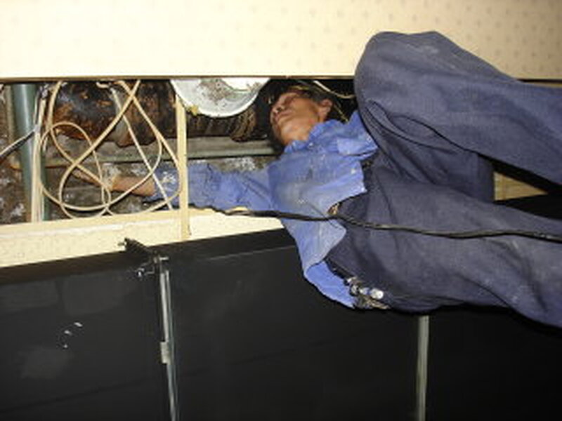 家庭各種水電 土木 裝璜 壁紙
壁磚 門窗等周邊服務